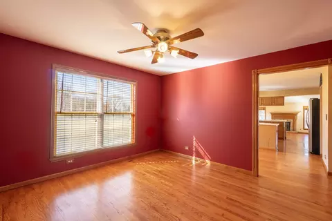 Living - 1489 Polo Ct, Bartlett, IL 60103 photo 4 of 6