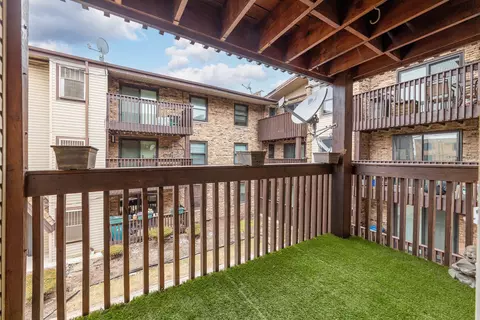 Exterior - 4553 W 56th St #208E, Chicago, IL 60629 photo 3 of 4
