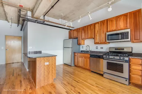 Kitchen - 6 S Laflin St #923, Chicago, IL 60607 photo 1 of 3