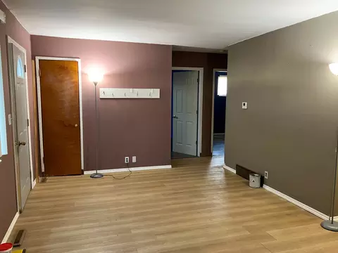Living - 513 E Main St, Morrison, IL 61270 photo 2 of 3