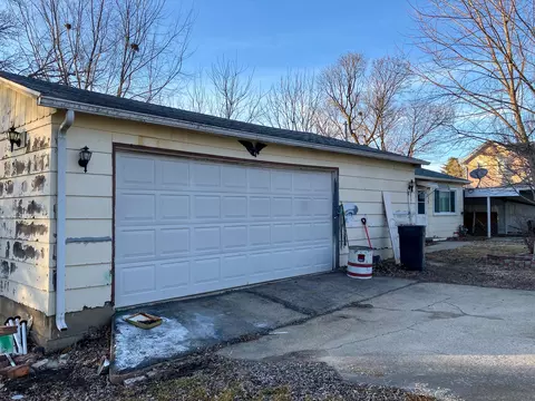 Exterior - 513 E Main St, Morrison, IL 61270 photo 1 of 6