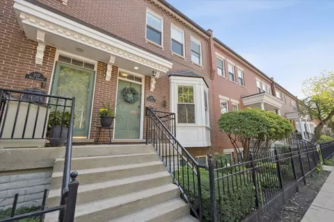 219 W Goethe St, Chicago, IL 60610