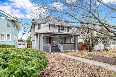 738 Woodbine Ave, Oak Park, IL 60302