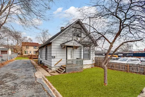 417 W Jefferson St, Joliet, IL 60435