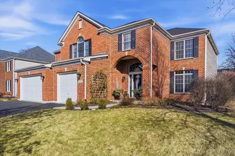 39 W722 Benton Ln, Geneva, IL 60134