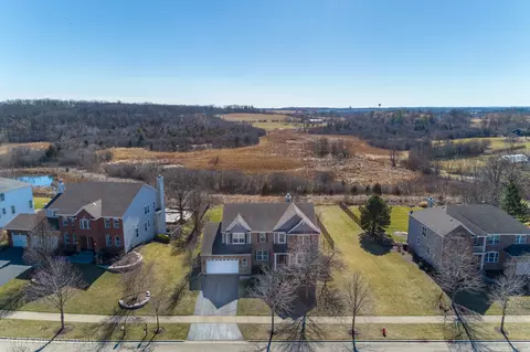 2258 Clearbrook Ct, Wauconda, IL 60084