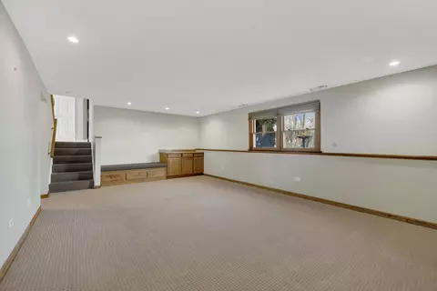 Living - 6106 Western Ave, Willowbrook, IL 60527 photo 6 of 6