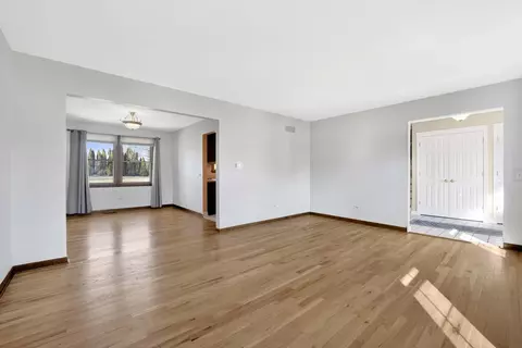 Living - 6106 Western Ave, Willowbrook, IL 60527 photo 3 of 6