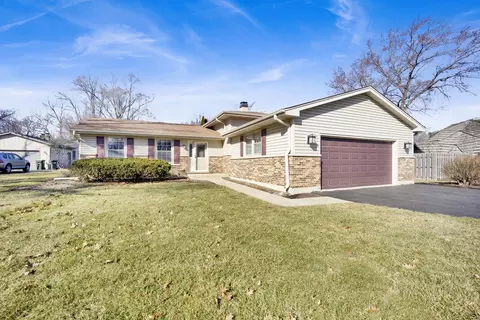 6106 Western Ave, Willowbrook, IL 60527