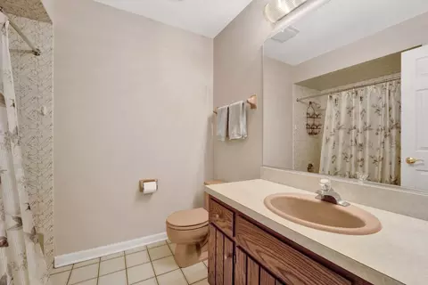 Bath - 6106 Western Ave, Willowbrook, IL 60527 photo 1 of 3