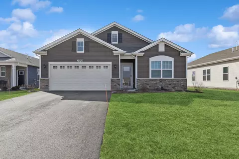 2956 Harnish Dr, Algonquin, IL 60102