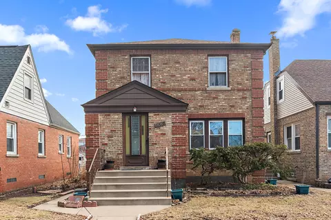 9635 S Francisco Ave, Evergreen Park, IL 60805