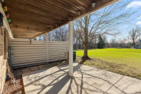 Exterior - 10291 Cambridge Dr, Mokena, IL 60448 photo 4 of 6