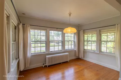 Living - 269 Shenstone Rd, Riverside, IL 60546 photo 2 of 6