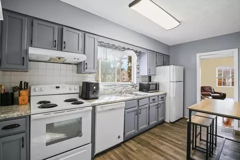 Kitchen - 8 University Ct, Normal, IL 61761 photo 2 of 2