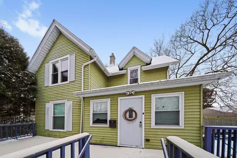 403 Garfield St, Harvard, IL 60033