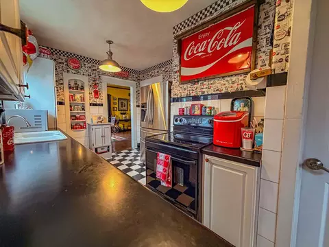 Kitchen - 433 E Main St, Salem, IL 62881 photo 5 of 6