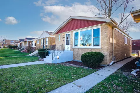 12618 S Justine St, Calumet Park, IL 60827