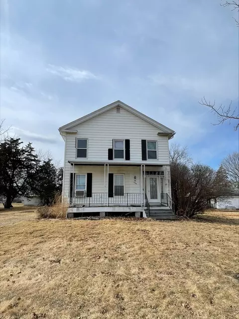 106 S East St, Dover, IL 61323