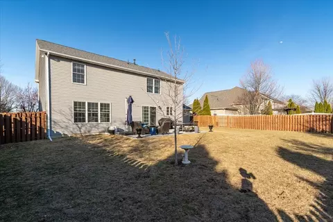 Exterior - 801 Balsam Rd, Normal, IL 61761 photo 7 of 10