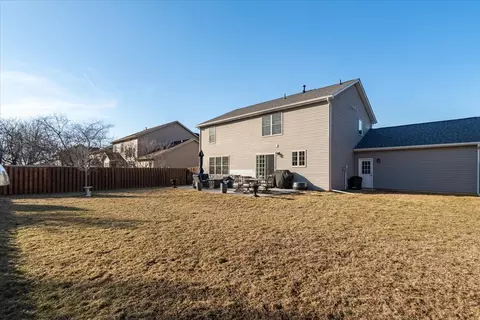 Exterior - 801 Balsam Rd, Normal, IL 61761 photo 6 of 10