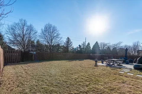 Exterior - 801 Balsam Rd, Normal, IL 61761 photo 5 of 10
