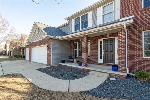 Exterior - 801 Balsam Rd, Normal, IL 61761 photo 4 of 10