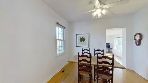 Dining - 418 E Hillside Ave, Barrington, IL 60010 photo 3 of 4