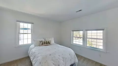 Bedroom - 418 E Hillside Ave, Barrington, IL 60010 photo 4 of 4