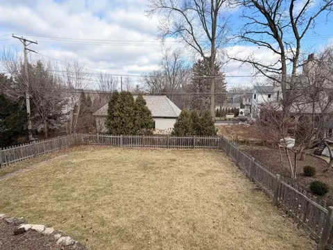 Exterior - 418 E Hillside Ave, Barrington, IL 60010 photo 3 of 4