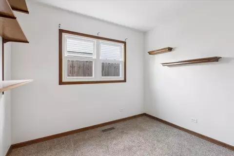 Bedroom - 200 W Jeffery Ave, Wheeling, IL 60090 photo 4 of 4