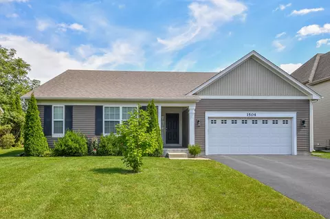 1504 Hearthstone Ln, North Aurora, IL 60542