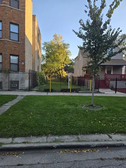 4407 W Maypole Ave, Chicago, IL 60624