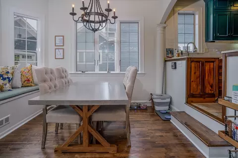 Dining - 728 Howard St, Wheaton, IL 60187 photo 2 of 4