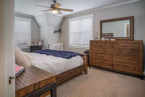 Bedroom - 728 Howard St, Wheaton, IL 60187 photo 1 of 4