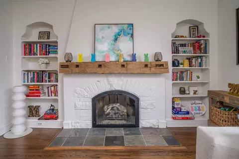 Living - 728 Howard St, Wheaton, IL 60187 photo 5 of 5