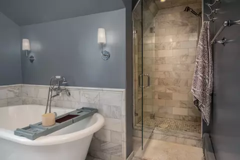 Bath - 728 Howard St, Wheaton, IL 60187 photo 1 of 6