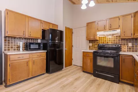 Kitchen - 1409 Hanson Dr, Normal, IL 61761 photo 3 of 3