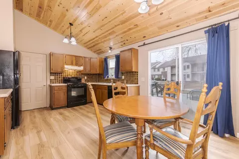 Dining - 1409 Hanson Dr, Normal, IL 61761 photo 3 of 3