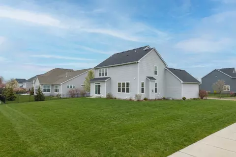 Exterior - 1818 Chandolin Ct, Elgin, IL 60124 photo 4 of 4