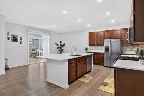 Kitchen - 1818 Chandolin Ct, Elgin, IL 60124 photo 2 of 7