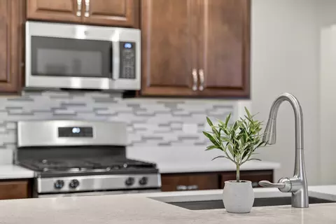 Kitchen - 1818 Chandolin Ct, Elgin, IL 60124 photo 5 of 7