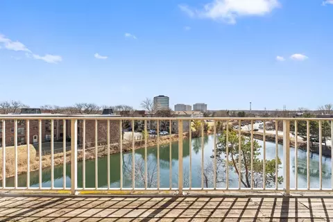 View/Area - 5450 Astor Ln #415, Rolling Meadows, IL 60008 photo 1 of 4