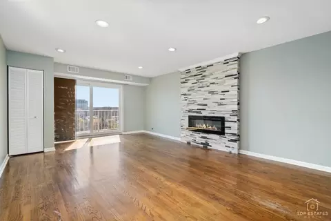 Living - 5450 Astor Ln #415, Rolling Meadows, IL 60008 photo 3 of 11