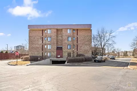 Exterior - 5450 Astor Ln #415, Rolling Meadows, IL 60008 photo 4 of 6