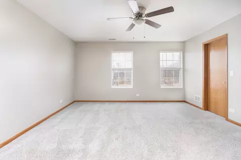 Bedroom - 2722 Evergreen Cir, Mchenry, IL 60050 photo 1 of 4