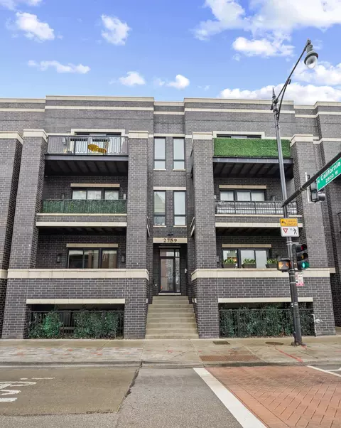 2759 W Lawrence Ave #1W, Chicago, IL 60625