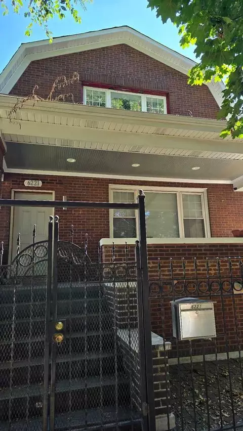 6221 S Wolcott Ave, Chicago, IL 60636