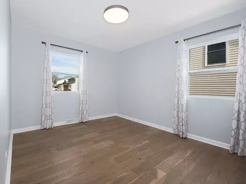 Bedroom - 825 Concord Ln, Hoffman Estates, IL 60192 photo 3 of 5