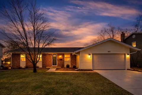 Exterior - 825 Concord Ln, Hoffman Estates, IL 60192 photo 2 of 9